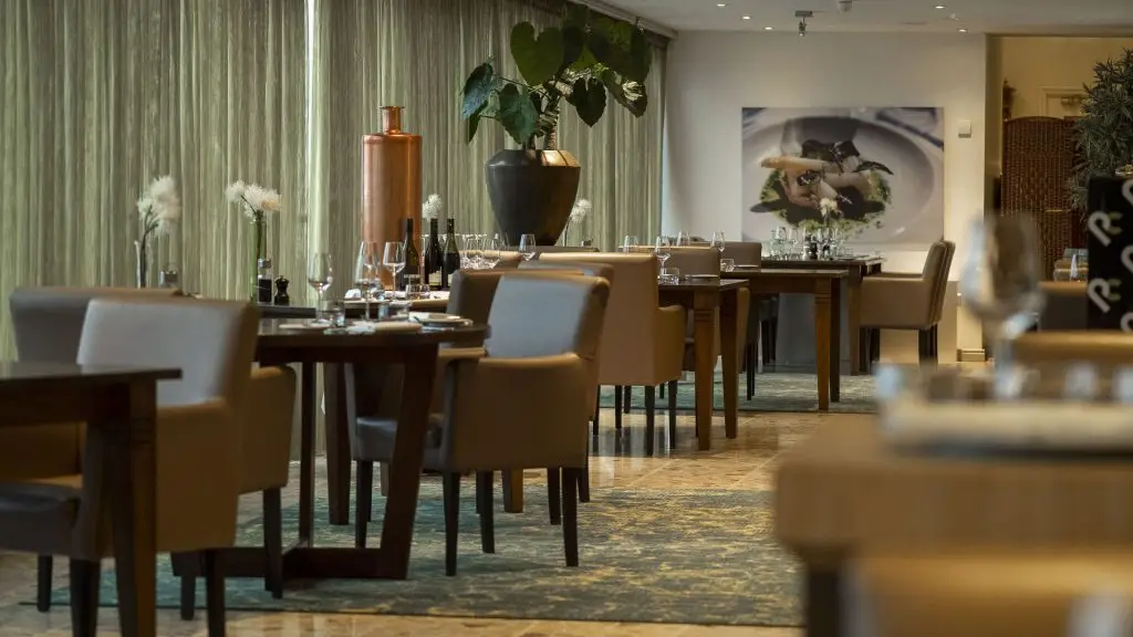 Vergaderen/ vergadering/ presenteren/ presentatie/ vieren/ feest/ jubileum/ Parkhotel Valkenburg/