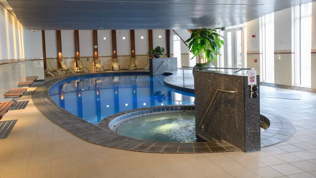 zwembad, Parkhotel Valkenburg Aanbieding